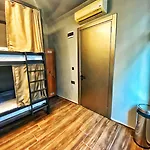 Nomad Karakoey Hostel *