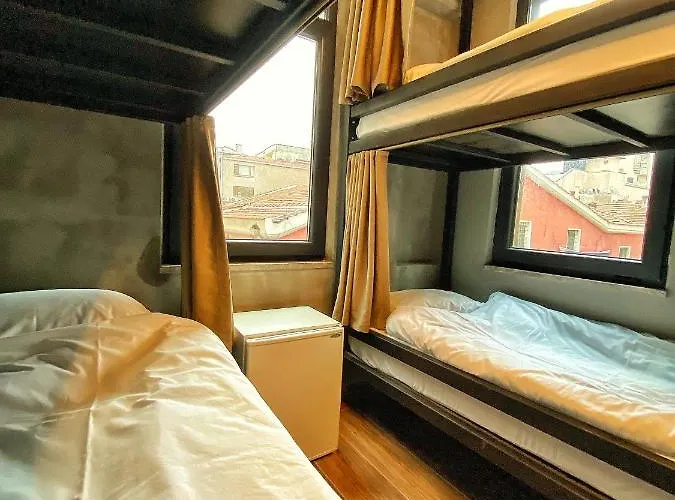 Nomad Karakoey * Стамбул