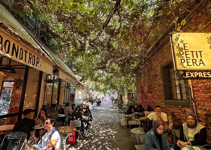 Хостел Nomad Karakoey *