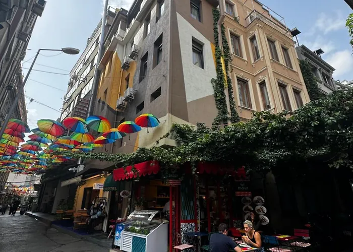 Nomad Karakoey Хостел *