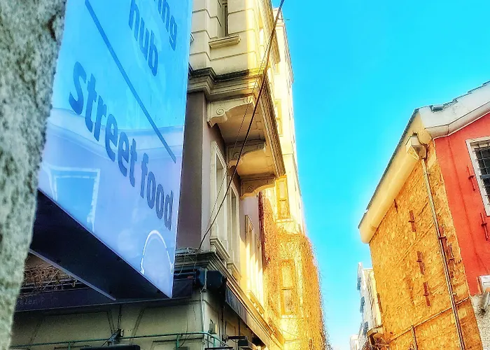 Nomad Karakoey Хостел Стамбул