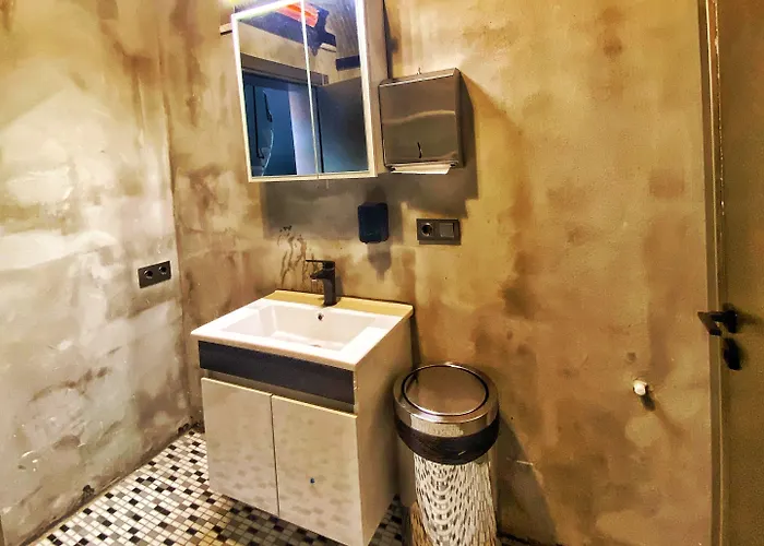 Nomad Karakoey Хостел Стамбул