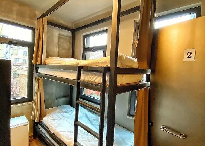 Хостел Nomad Karakoey