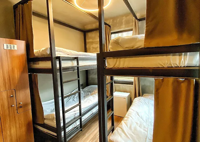 Хостел Nomad Karakoey