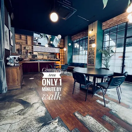 Nomad Karakoey Hostel *