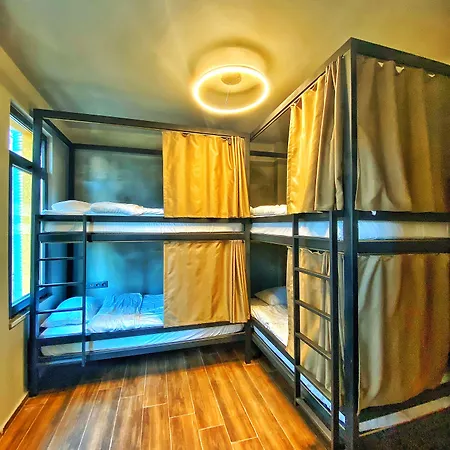 Nomad Karakoey Isztambul