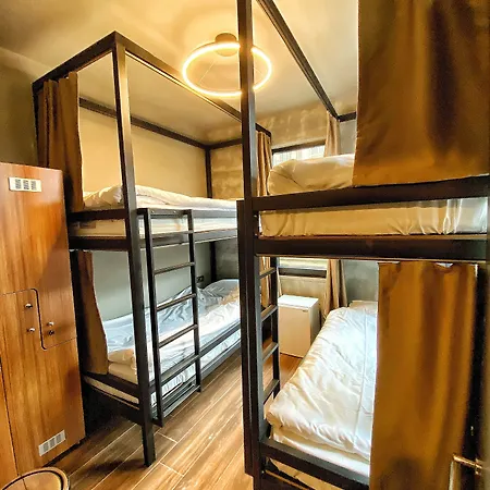 Hostel Nomad Karakoey