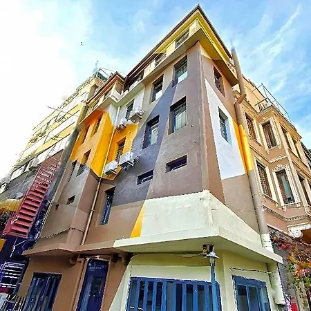 Nomad Karakoey 旅馆