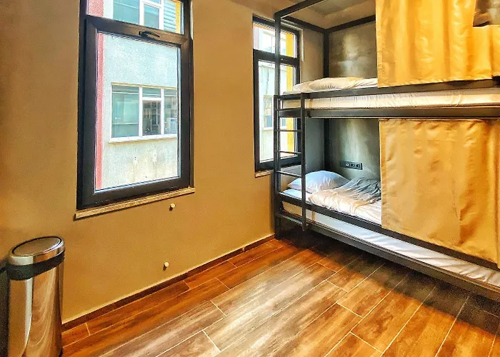 Nomad Karakoey * Istanbul